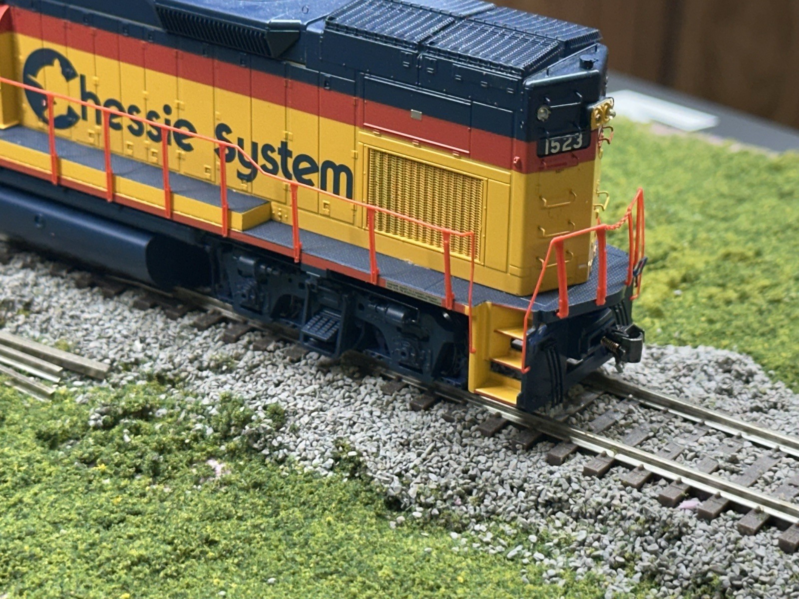GP15T Athearn Genesis HO DCC ready Chessie C&O with LED #1523 Rare With Box