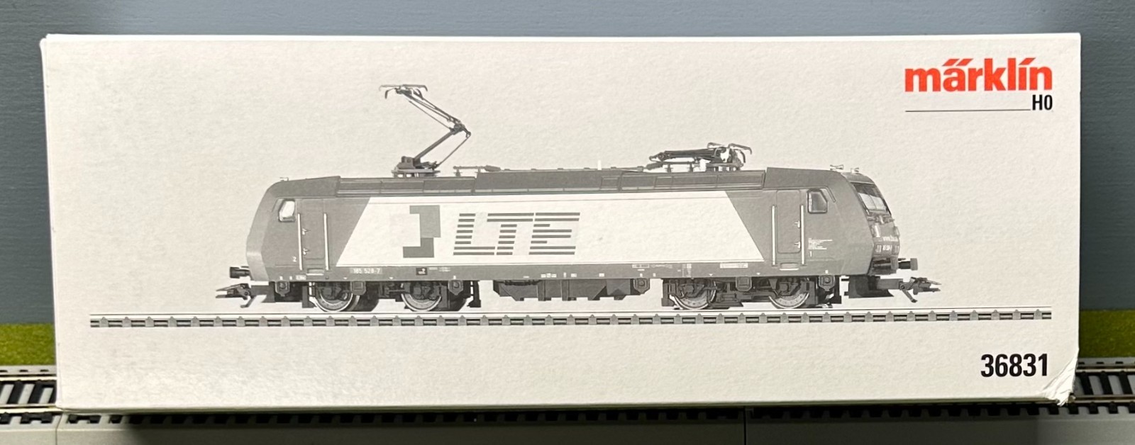 Marklin 36831 HO Analog 3-Rail AC Electric Locomotive LTE185 528-7