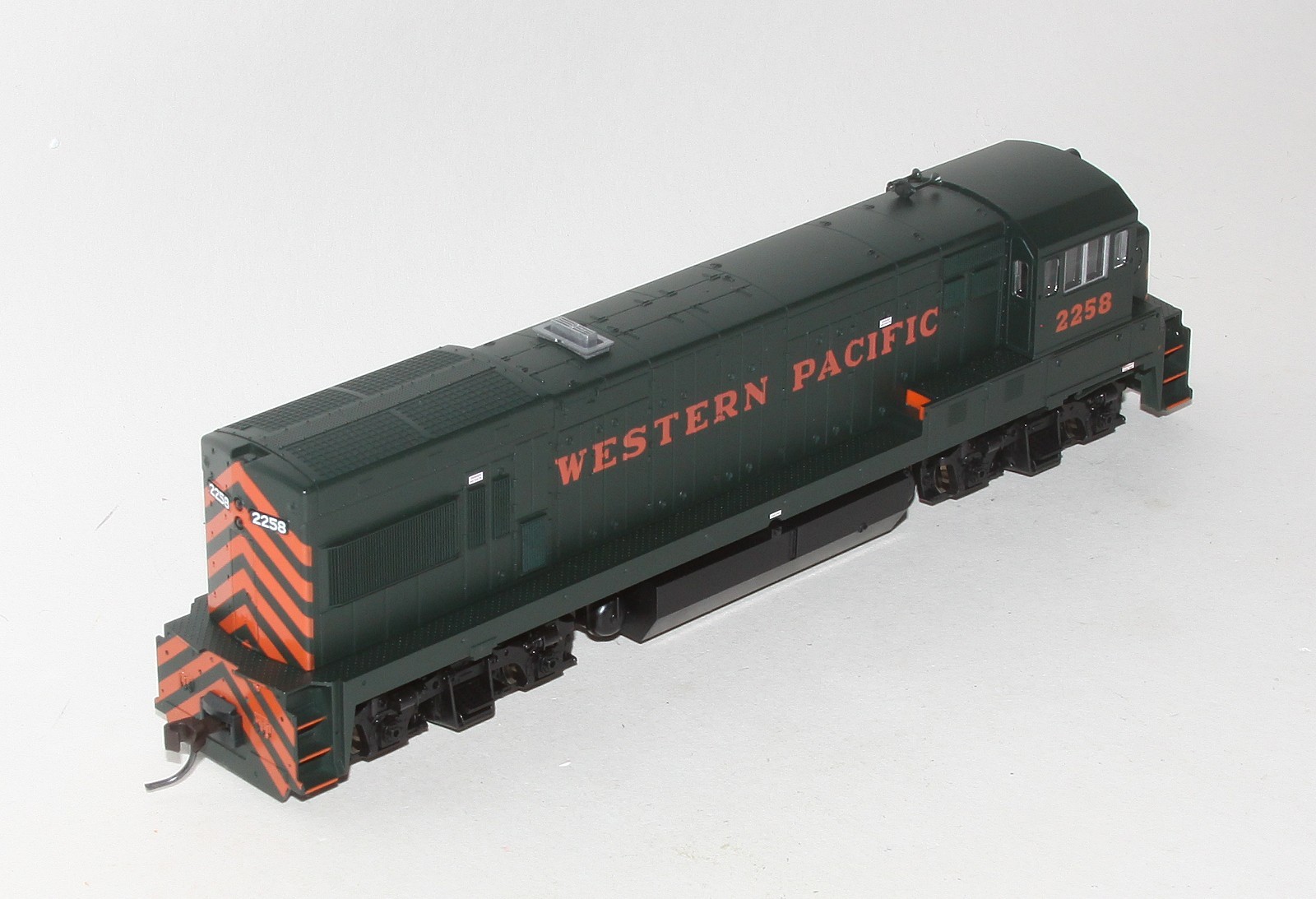 Atlas U23B Western Pacific WP 2258 DCC Ready HO Scale
