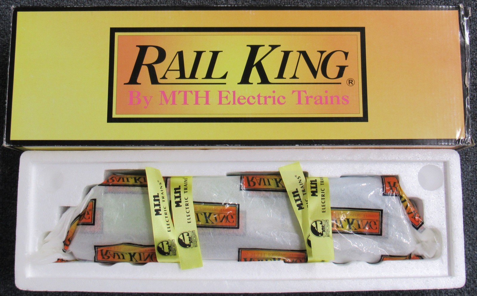MTH Railking 30-20168-1 GE Evolution ES44AC Diesel Engine NON-POWERED O-Gauge