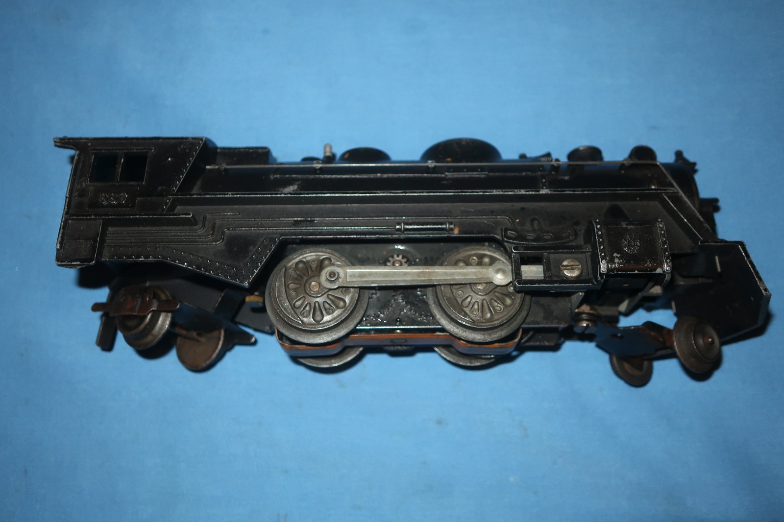 Marx #666 Steam Locomotive. Runs and Smokes well