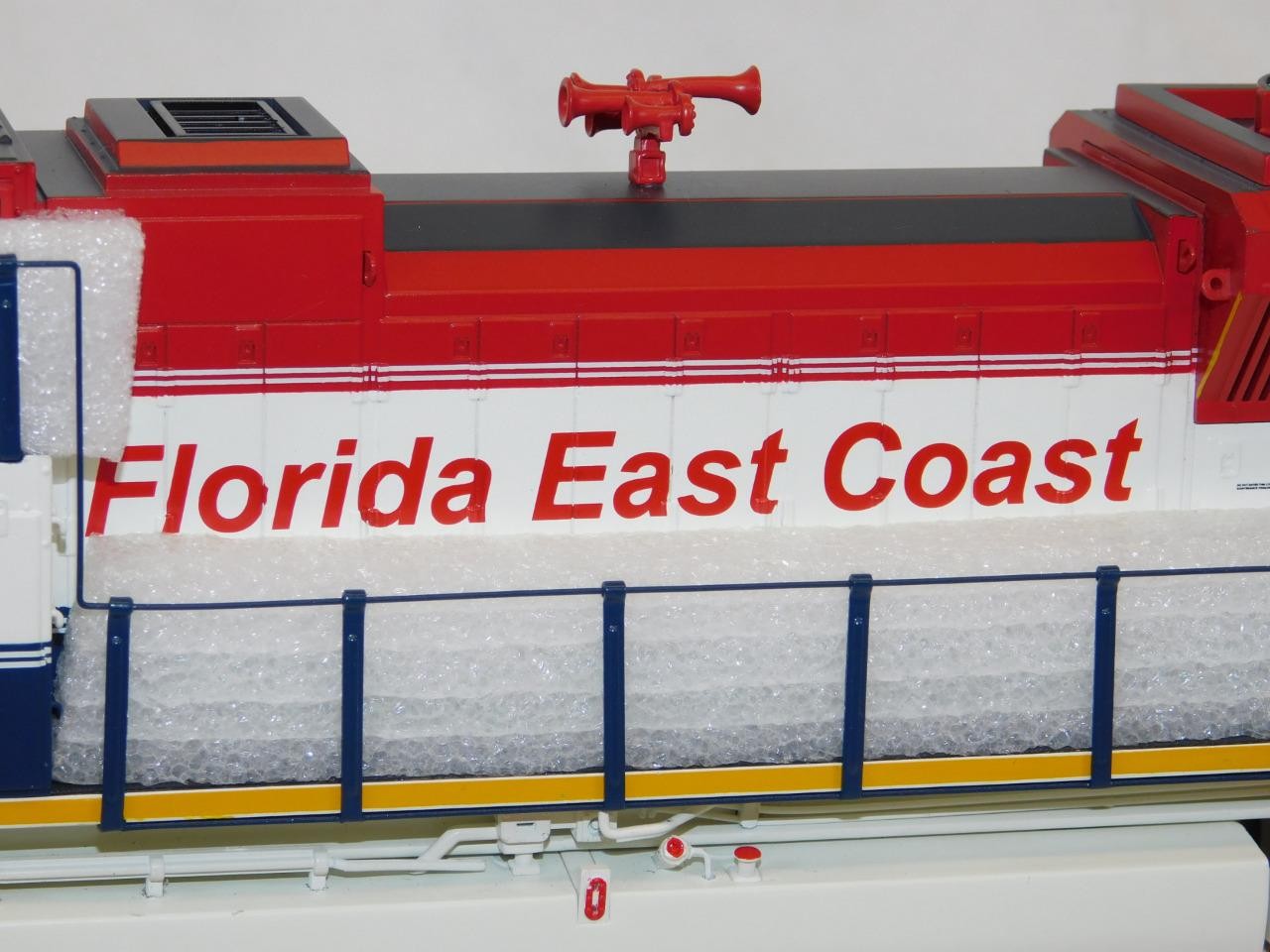 MTH 20-2978-1 EMD SD70M-2 Florida East Coast Protosounds2 Premier C-9 Diesel FEC