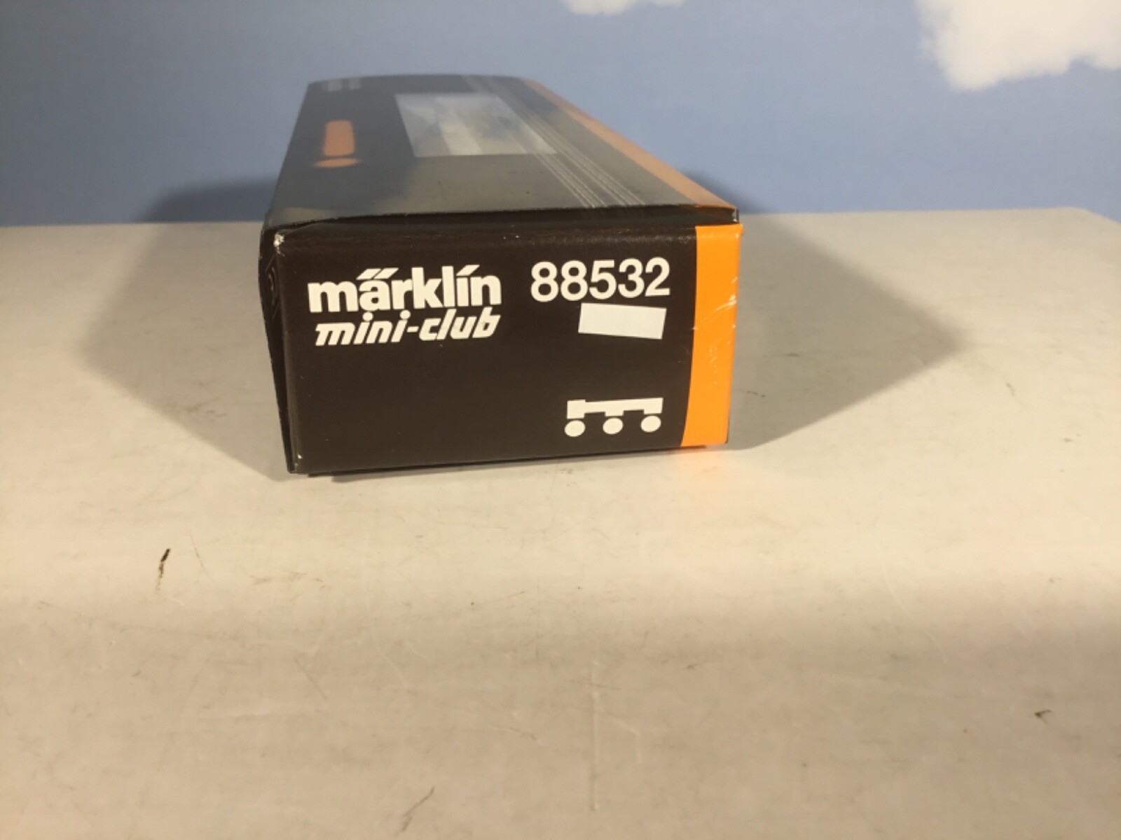 Marklin Mini Club No. 88532 Z DB BR120 Locomotive w/ Artwork by Tuen Hocks 1998