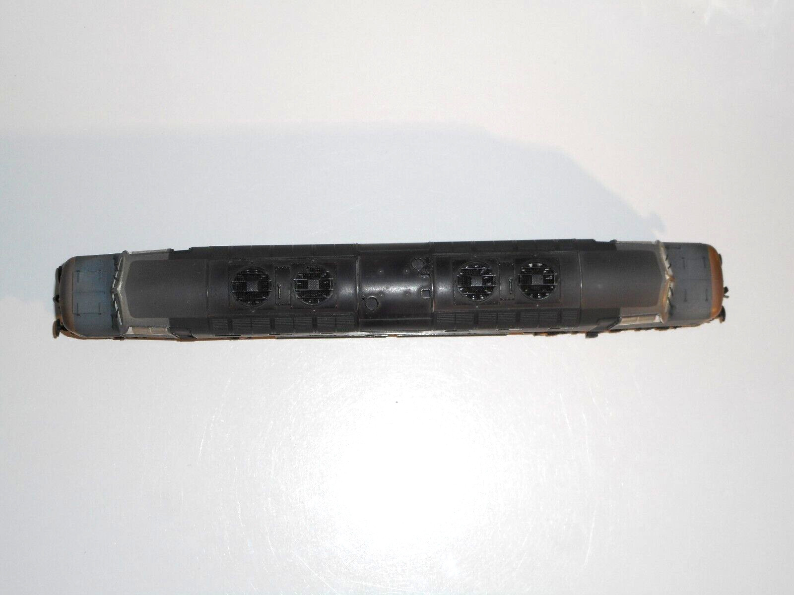 Bachmann 32-525A DCC Class 55 Deltic Co-Co Diesel The Kings Own Yorkshire. OO.