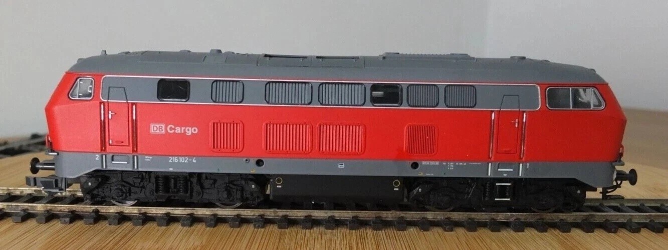 Brawa 0384 HO gauge DB BR 216 diesel locomotive in DB Cargo livery