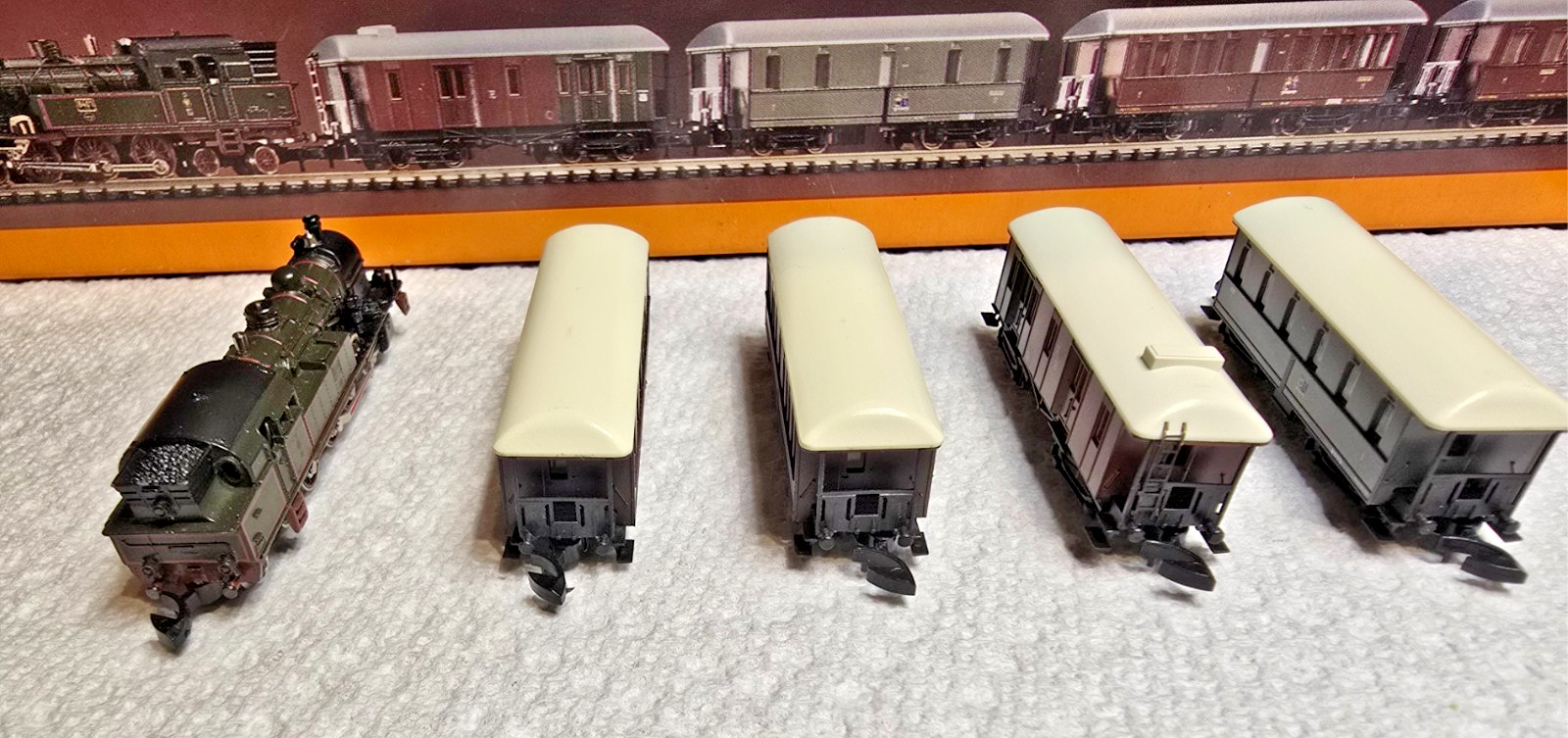 Z Scale Marklin Mini-Club #8119 Royal Prussian Steam Locomotive & Coaches LN/Box
