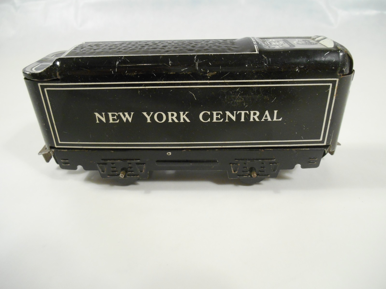 Vintage Louis Marx Tin Litho Steam Locomotve 897 + Tender & 3 Litho Cars