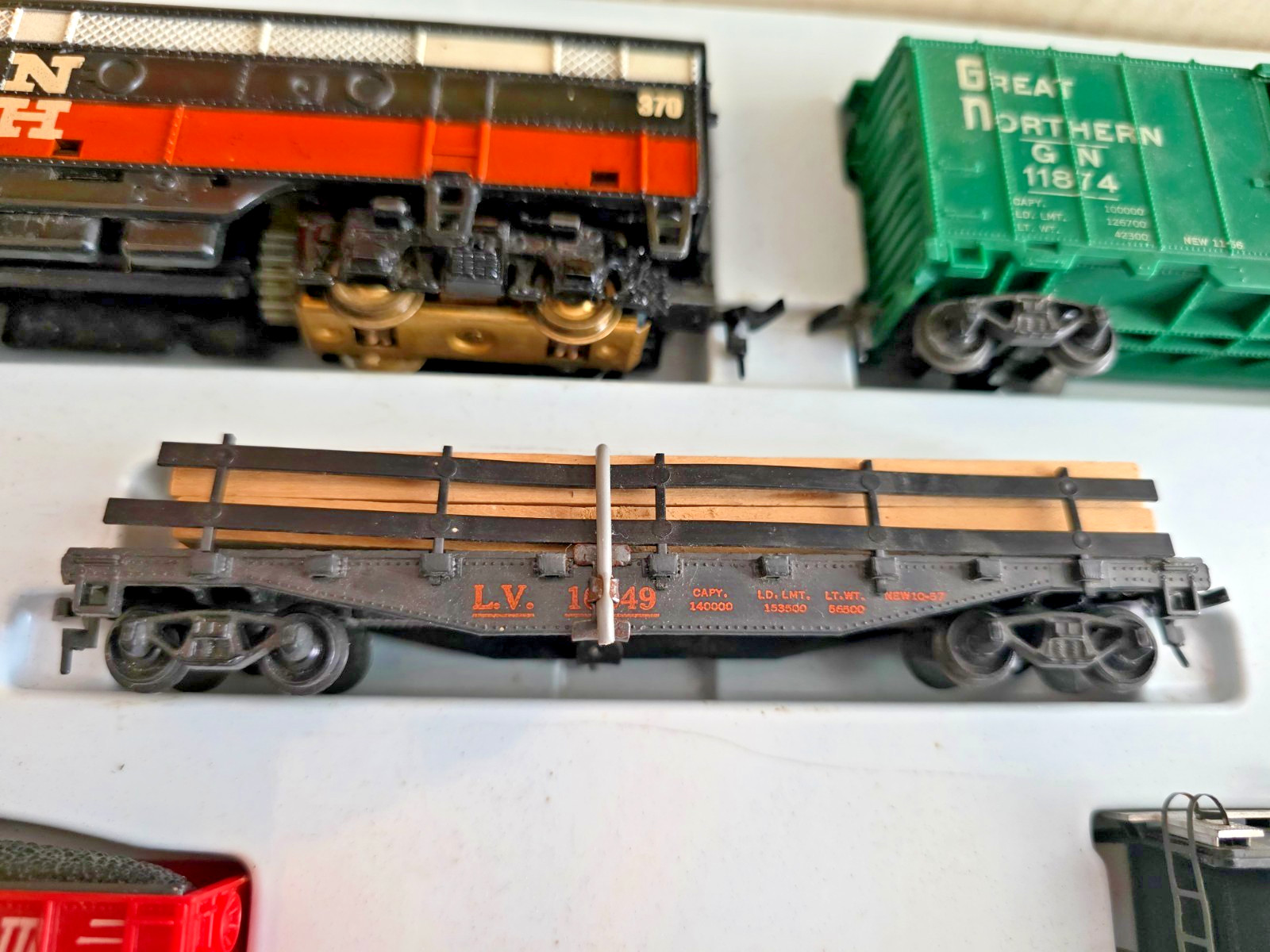 Vintage MARX #64545 HO TRAIN SET NEW HAVEN DIESEL ORIGINAL BOX NO TRANSFORMER