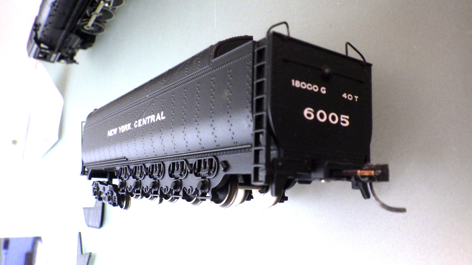 HO-Bachmann Plus #11305 NIAGARA 4-8-4 Locomotive & Tender NYC New York Central