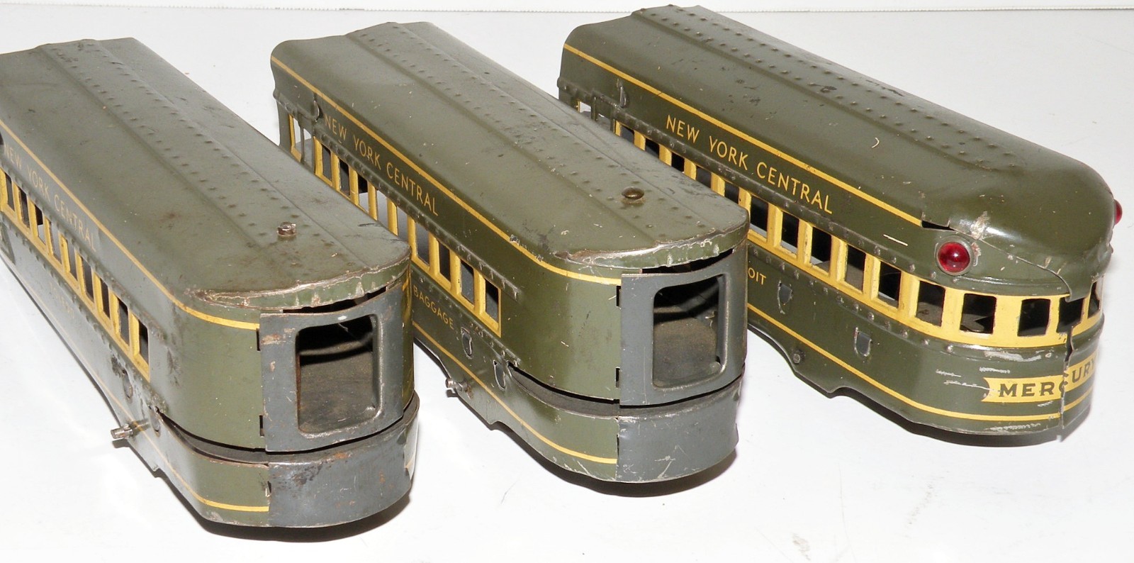 Marx Prewar 635 Mercury New York Central w/5-Articulated Passenger Cars in Box
