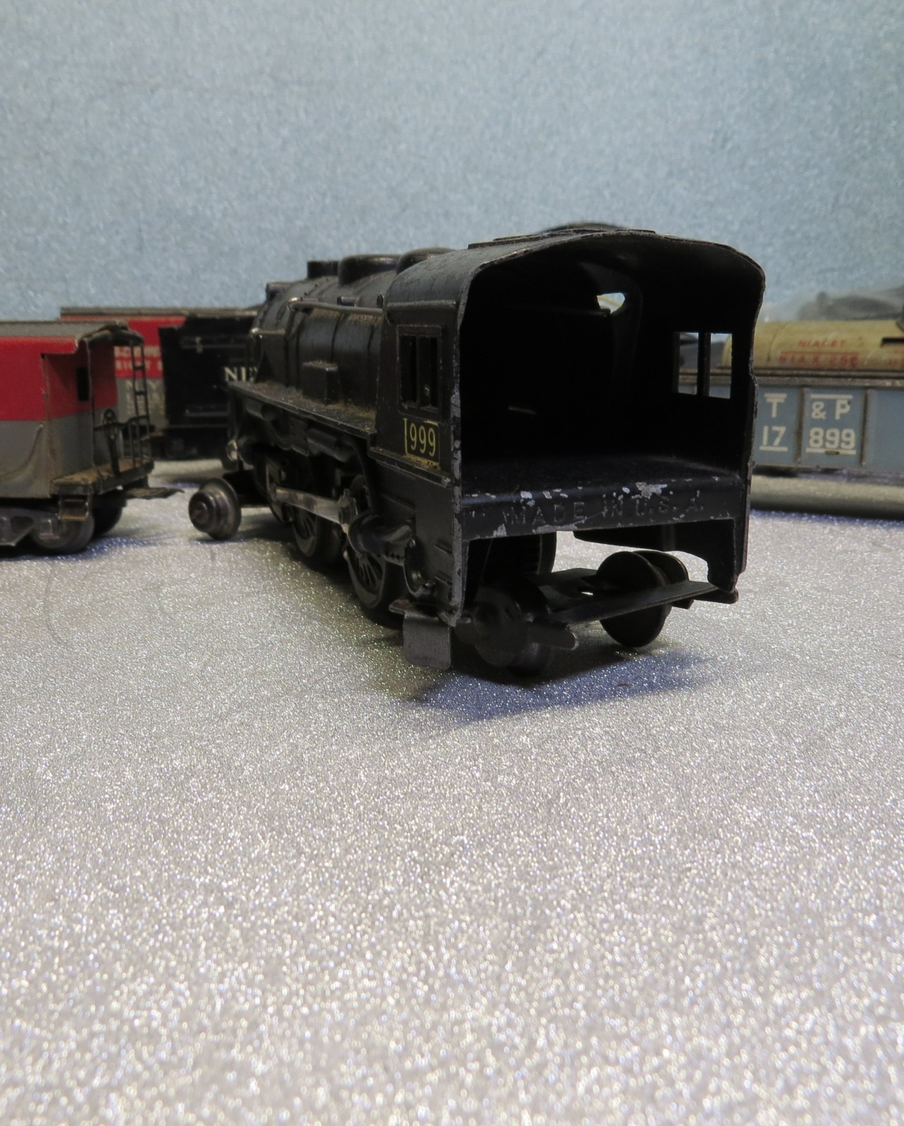 VTG Marx 999 Locomotive, Cars, Track & Pak Untested See Description