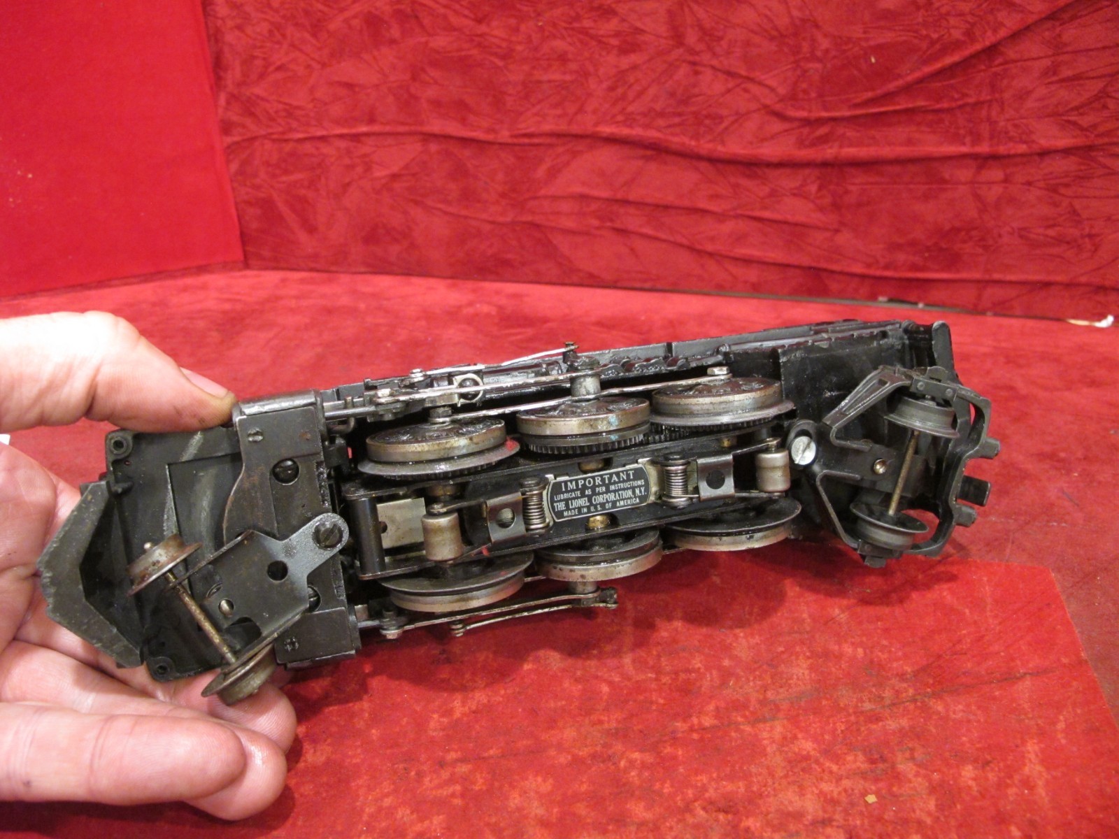 Lionel 2025 Postwar 2-6-4 Steam Engine ~ tested runs lights smokes