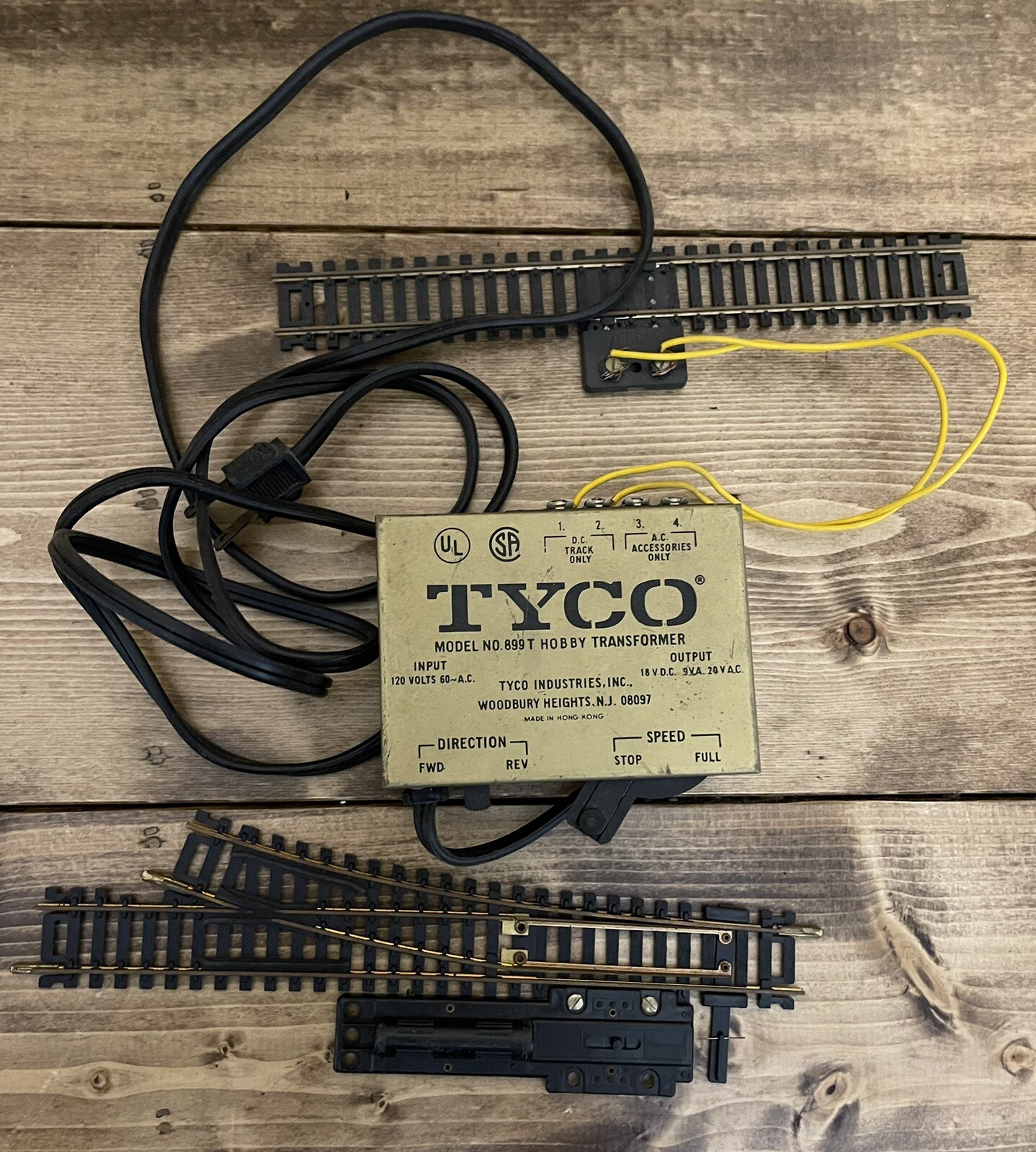 Train Engine Locomotive Lot/5 HO, Hobby Transformer, and 36 Tracks (Untested)