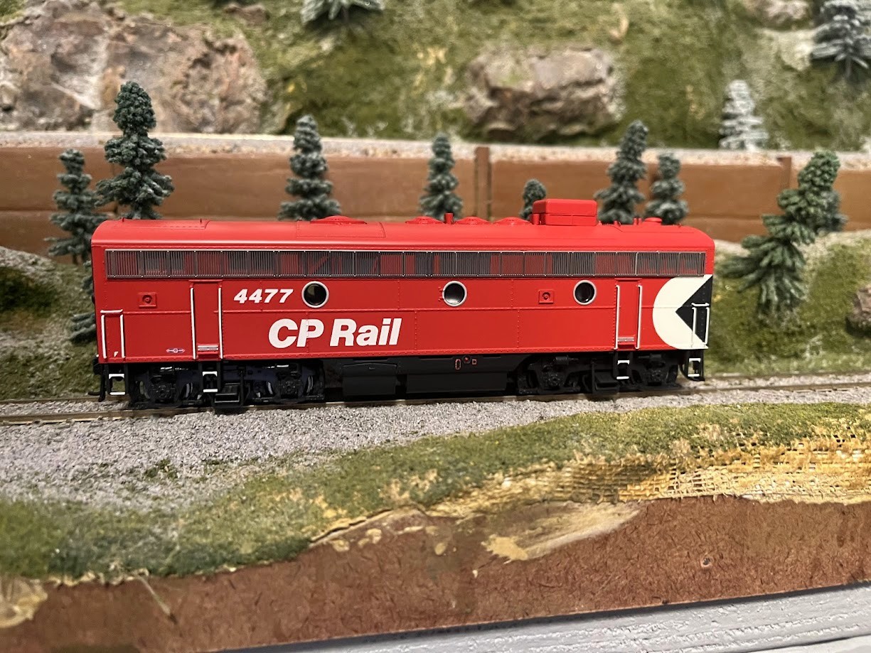 HO Scale Walthers Proto F7B CP Rail – NIB