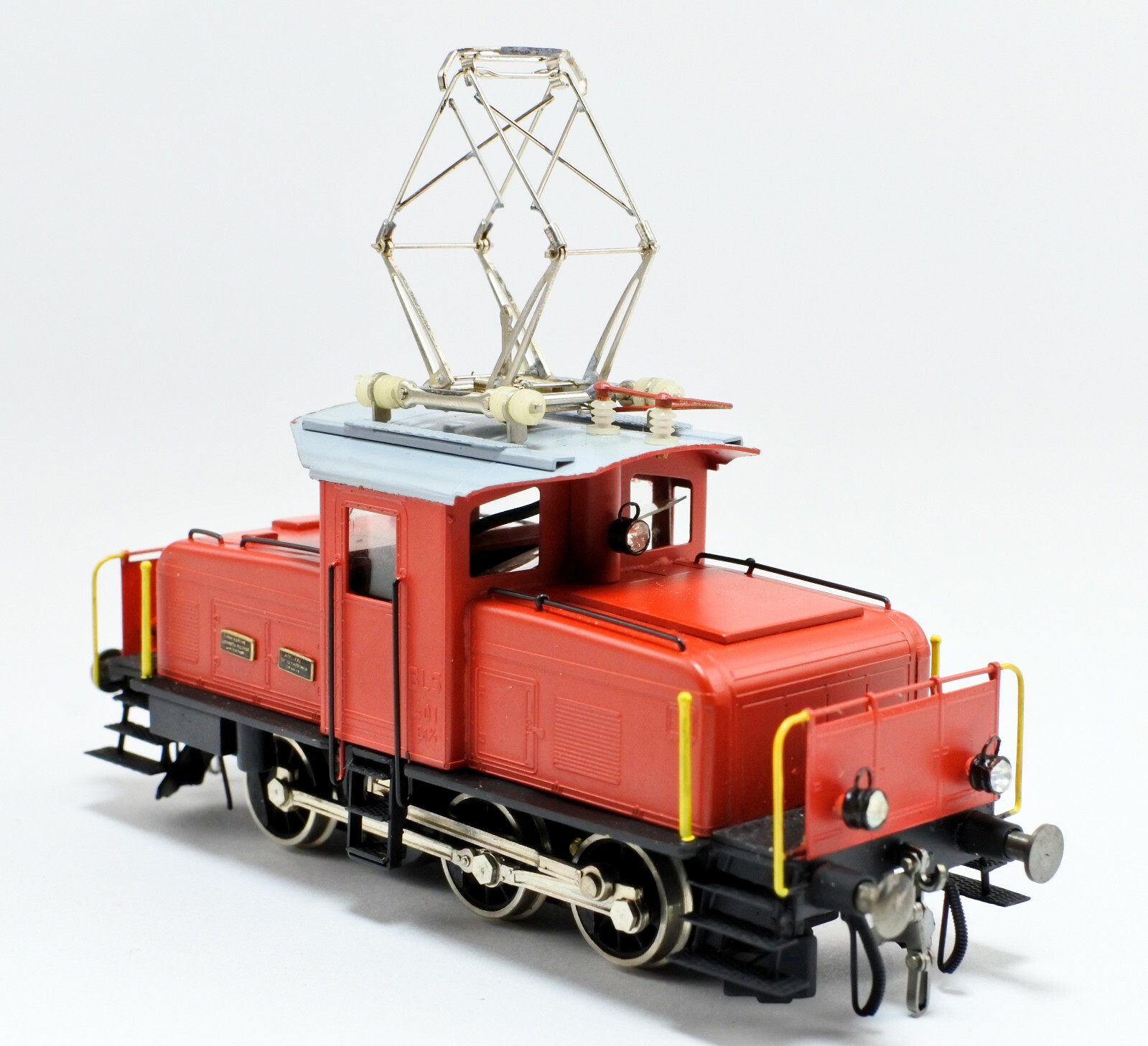 METROPOLITAN HO SCALE BRASS SBB BLE Ee 3/3 ELECTRIC ENGINE FACTORY PAINTED