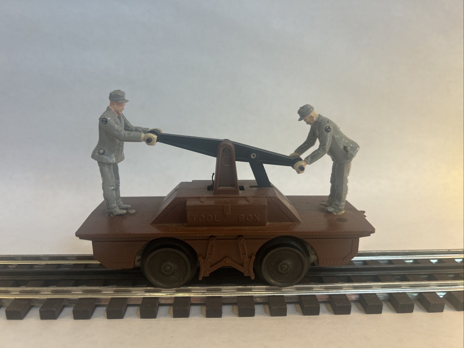 MARX 2002 Electric Handcar with Both Gray Men – O Gauge