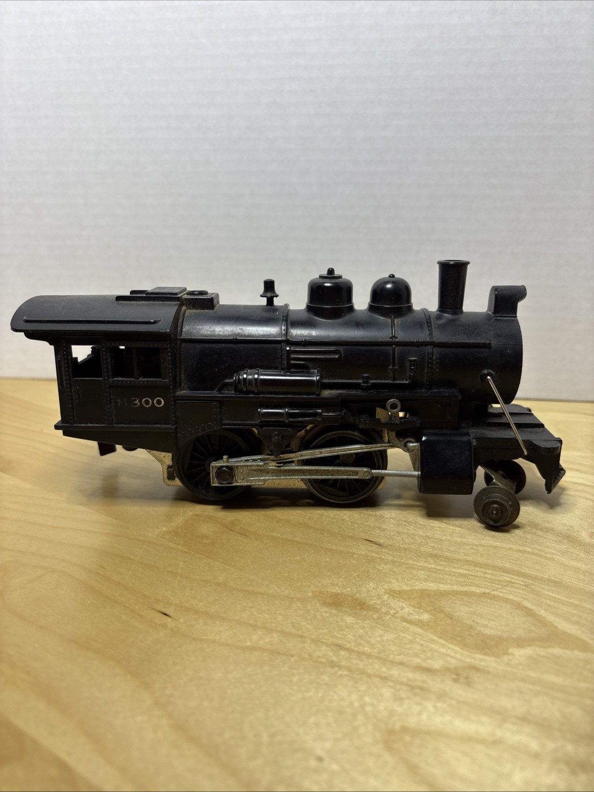 Lionel 8300 Steam Locomotive 2-4-0 ATSF Santa Fe