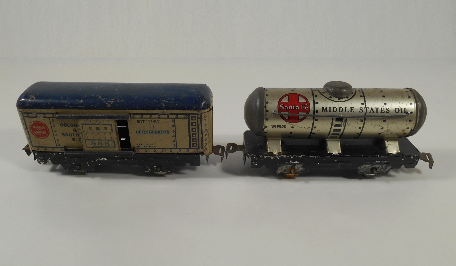 Vintage Louis Marx Tin Litho Steam Locomotve 897 + Tender & 3 Litho Cars