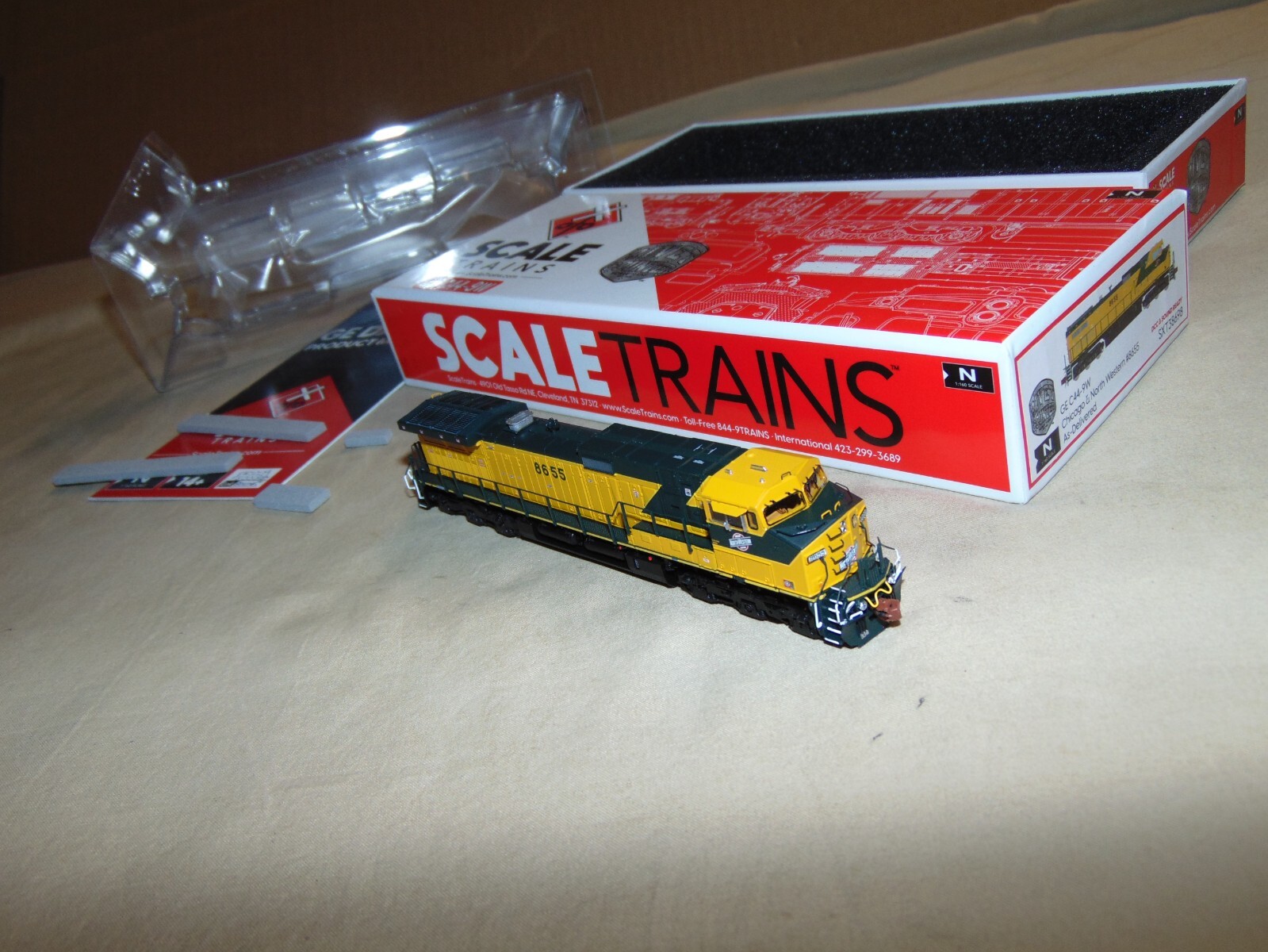 SCALETRAINS N SXT38698 CHICAGO NORTHWESTERN C44-9W DIESEL – BRAND NEW