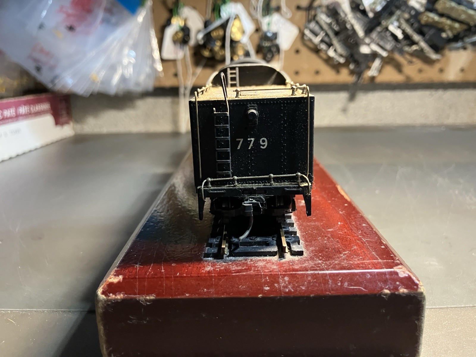 RIVAROSSI HO 2-8-4 Steam Engine And Tender