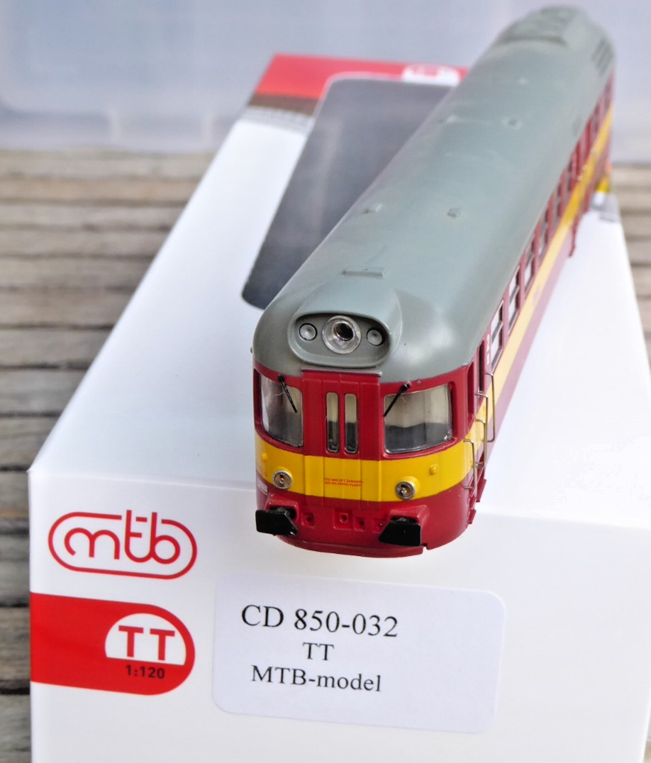 Mtb 850-032 Tt Diesel Locomotive 850 “Crocodile” Cd Era 5/6 With Dss+Led Light