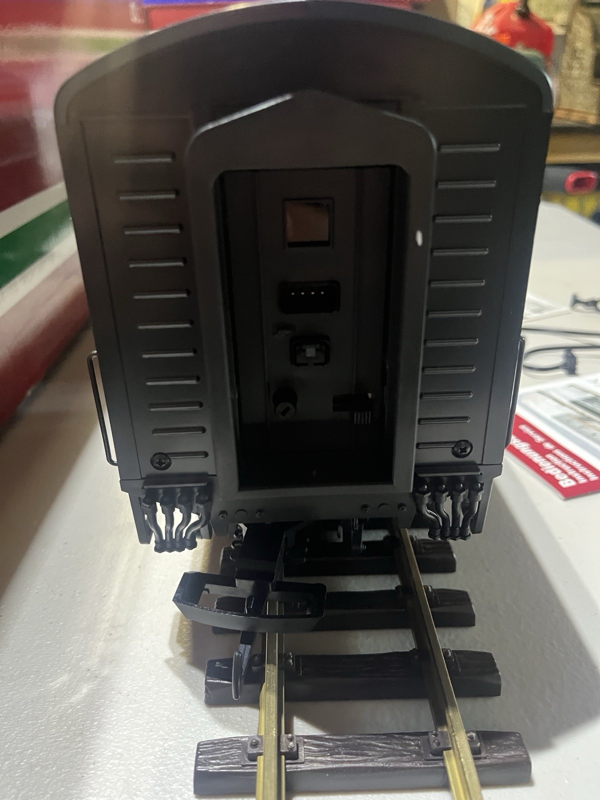 LGB 21582 G Scale NYC F7 B Unit Non-Powered Diesel Locomotive with Sound #2423
