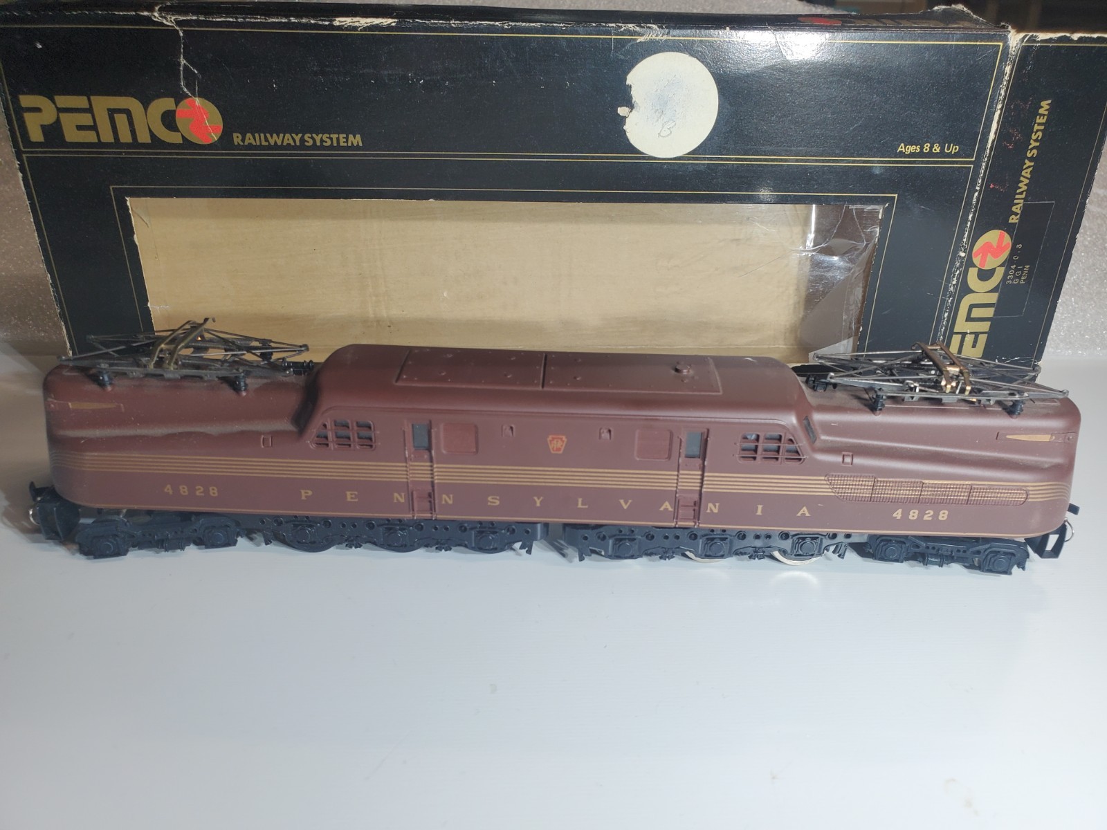 ho Pemco Pennsy #4828 GG1 Electric Locomotive – Tuscon Red – DC – Runs Good (B)