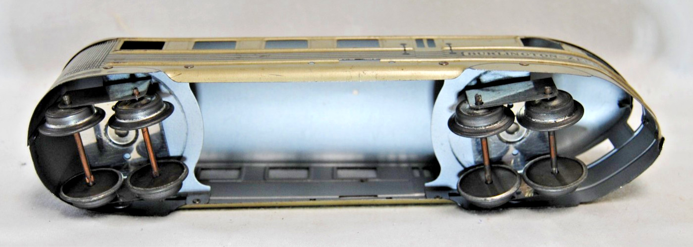 American Flyer 9900 Burlington Zephyr Set with Tracks Plus More Vintage XM1622