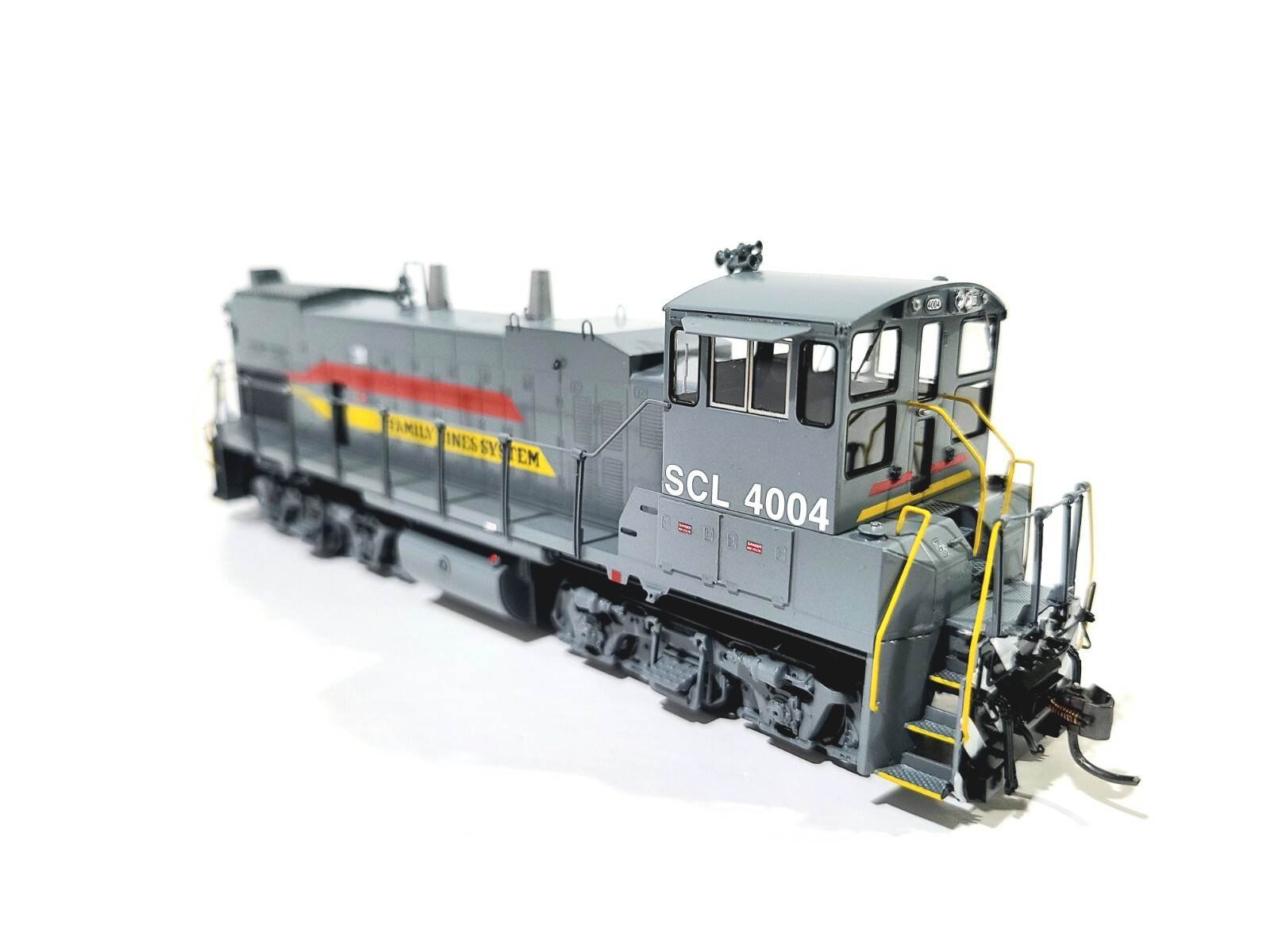 Overland OMI SCL L&N EMD MP15AC Family Lines System #4004 HO Brass Model #6825.1