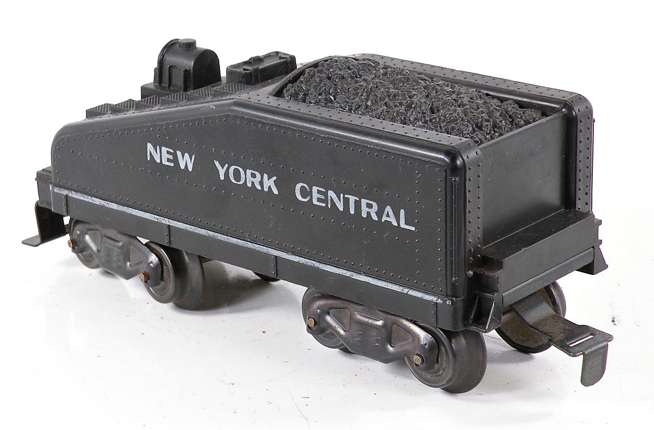 Marx 666 Loco & Assorted Cars /13/