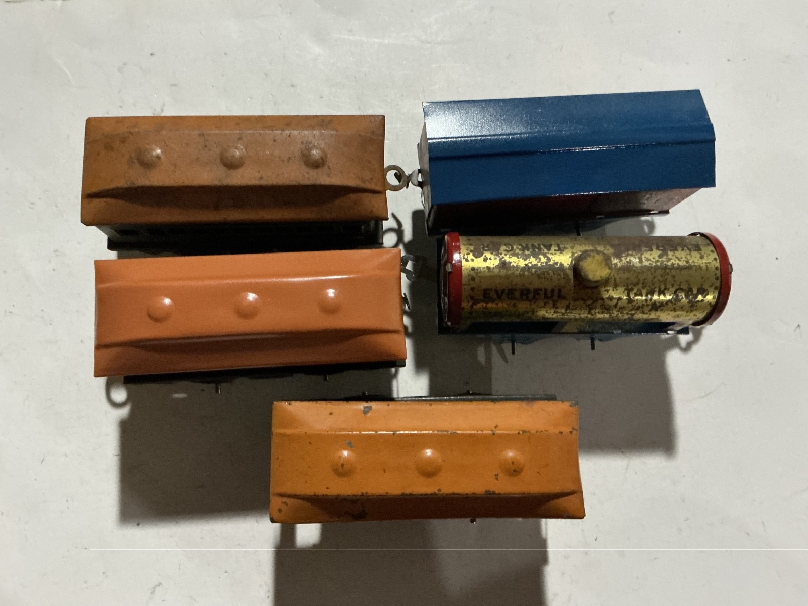 Marx 0 Gauge : Joy Line 5 cars 3 Passenger Cars, Tank and Box cars