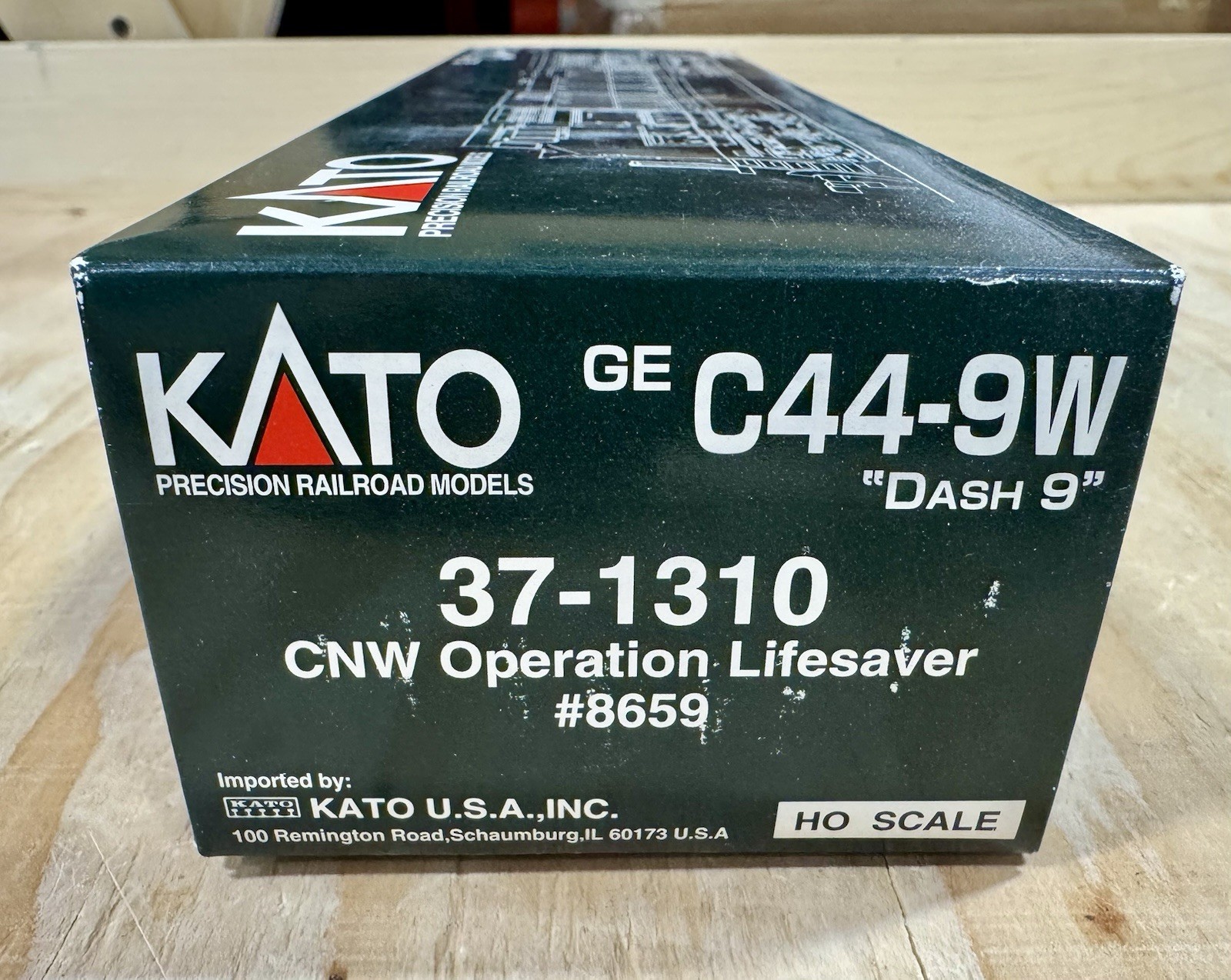 KATO 37-1310 HO GE C44-9W Dash 9 CNW Operation Life Saver #8659 New DCC Ready