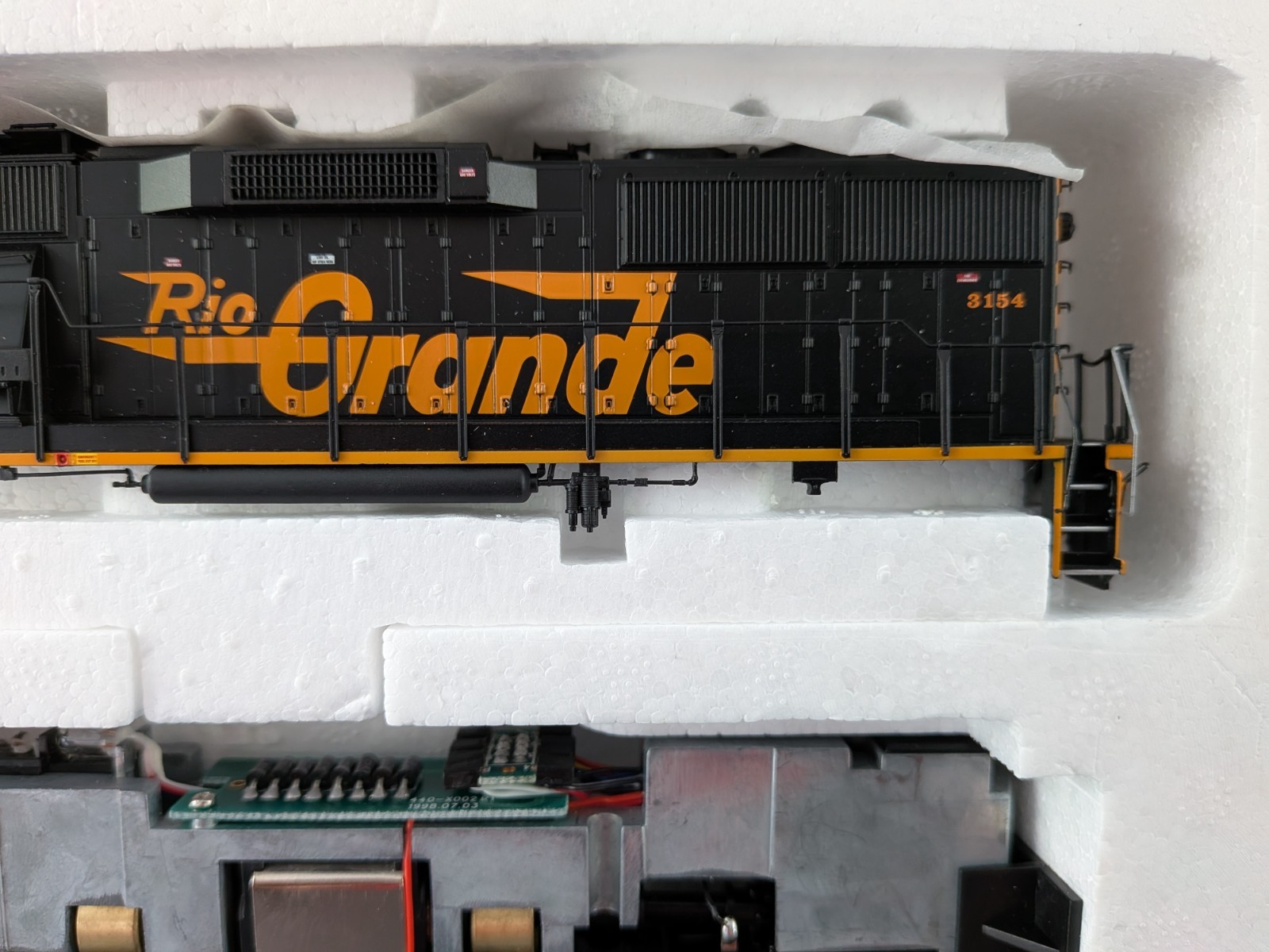 Proto 2000 HO GP60, D&RGW #3154, Proto #30542, DC Analog.
