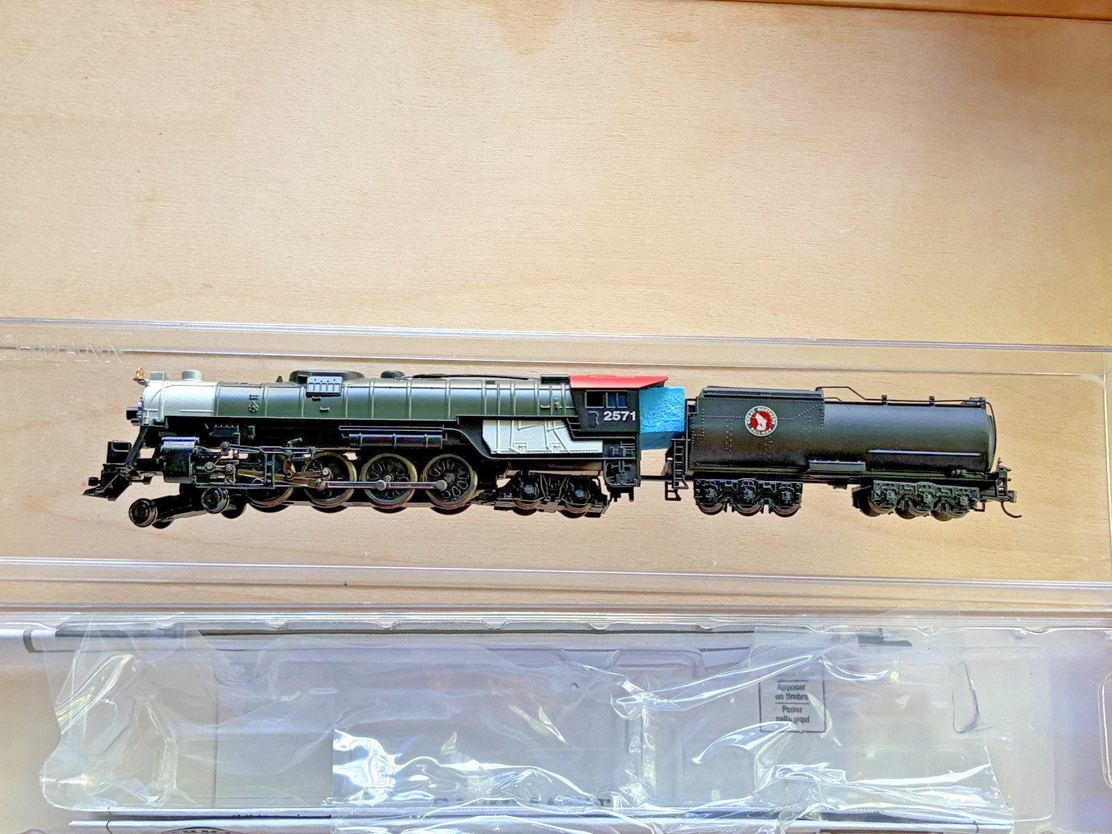Bachman N Scale 58154 Great Northern Locomotive & Tender New in Box