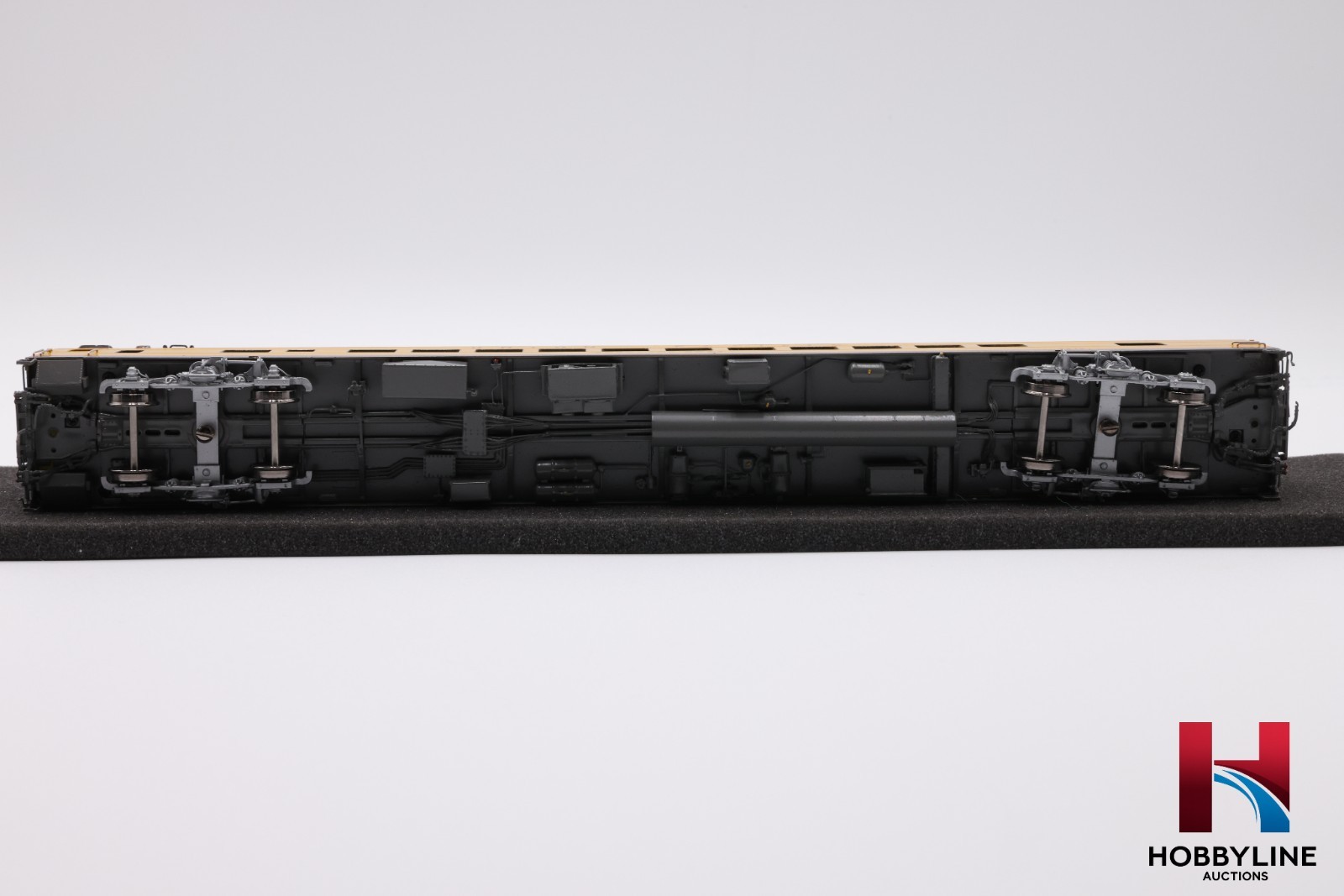 Overland Models 3435.1 Brass Union Pacific “Portland Rose” Coach | NEW