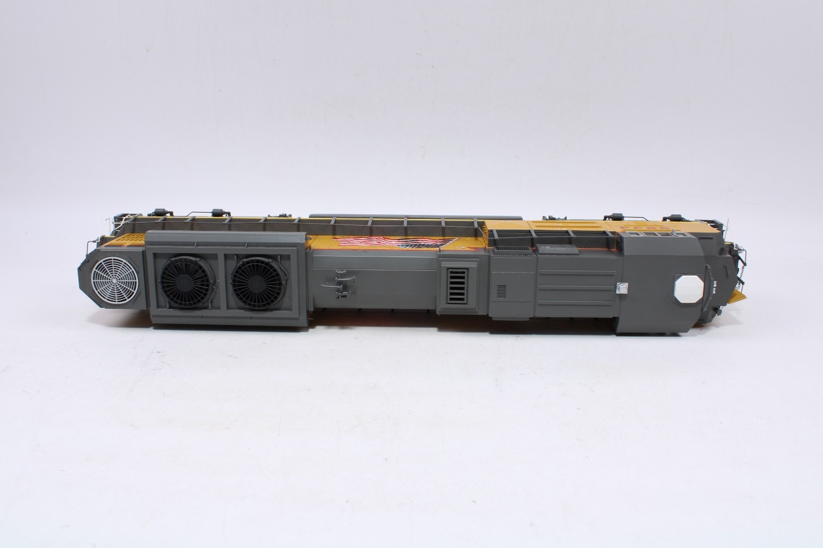 MTH 20-20219-1 O Gauge SD70ACe Diesel Engine Union Pacific #8633 Flag PS3