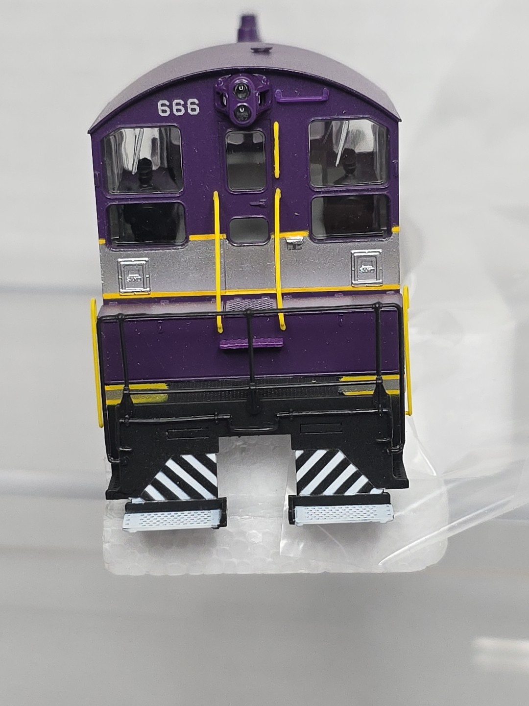 Proto 2000 HO Scale 8102 Atlantic Coast Line ACL 666 SW-9 Diesel Switcher NIB