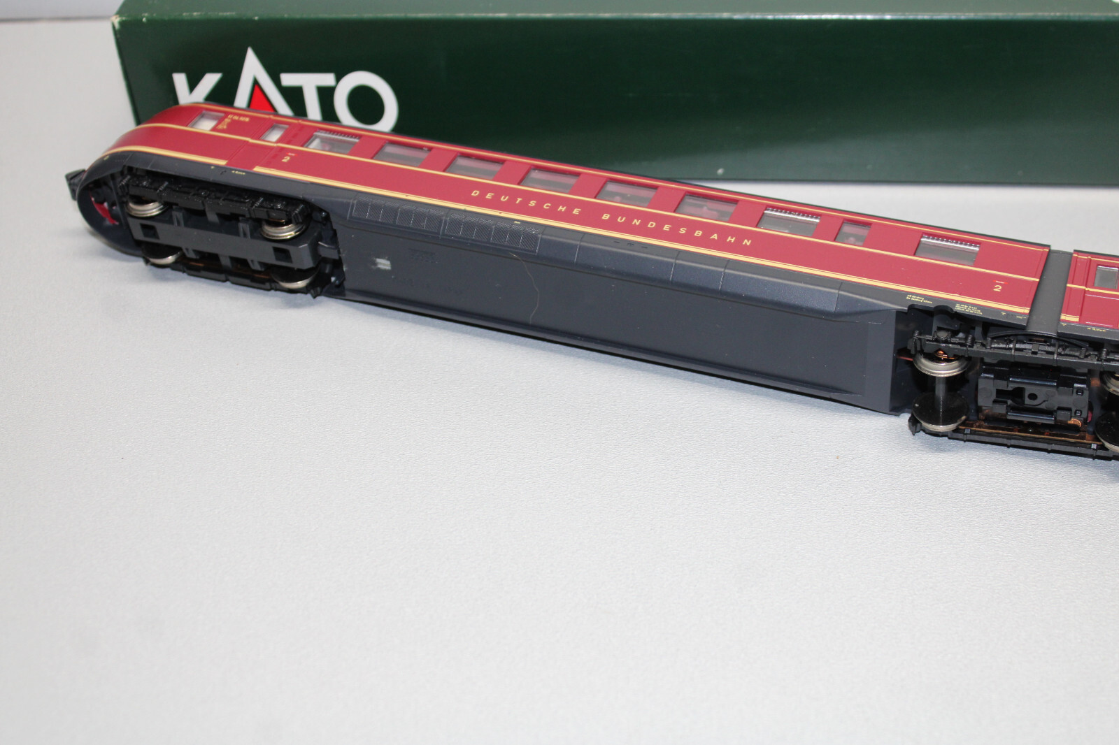 Kato K301400 DCC Digital Railcar VT 04.0501 DB Gauge H0 OVP