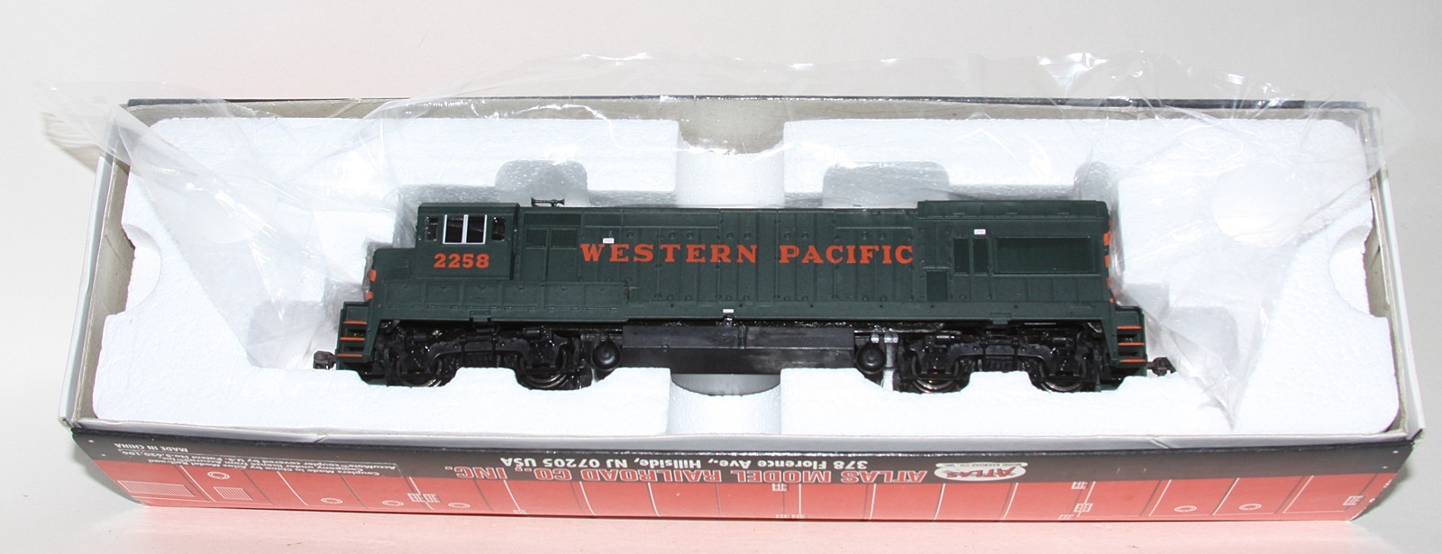 Atlas U23B Western Pacific WP 2258 DCC Ready HO Scale