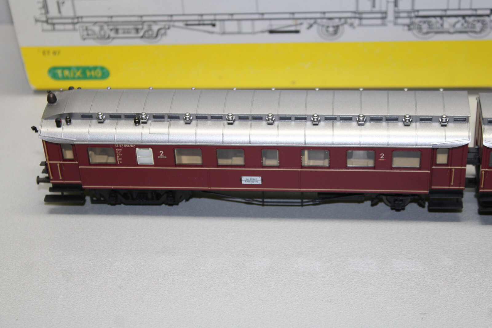 Trix 22106 AC Multiple Unit Train ET 87 Gauge H0 OVP