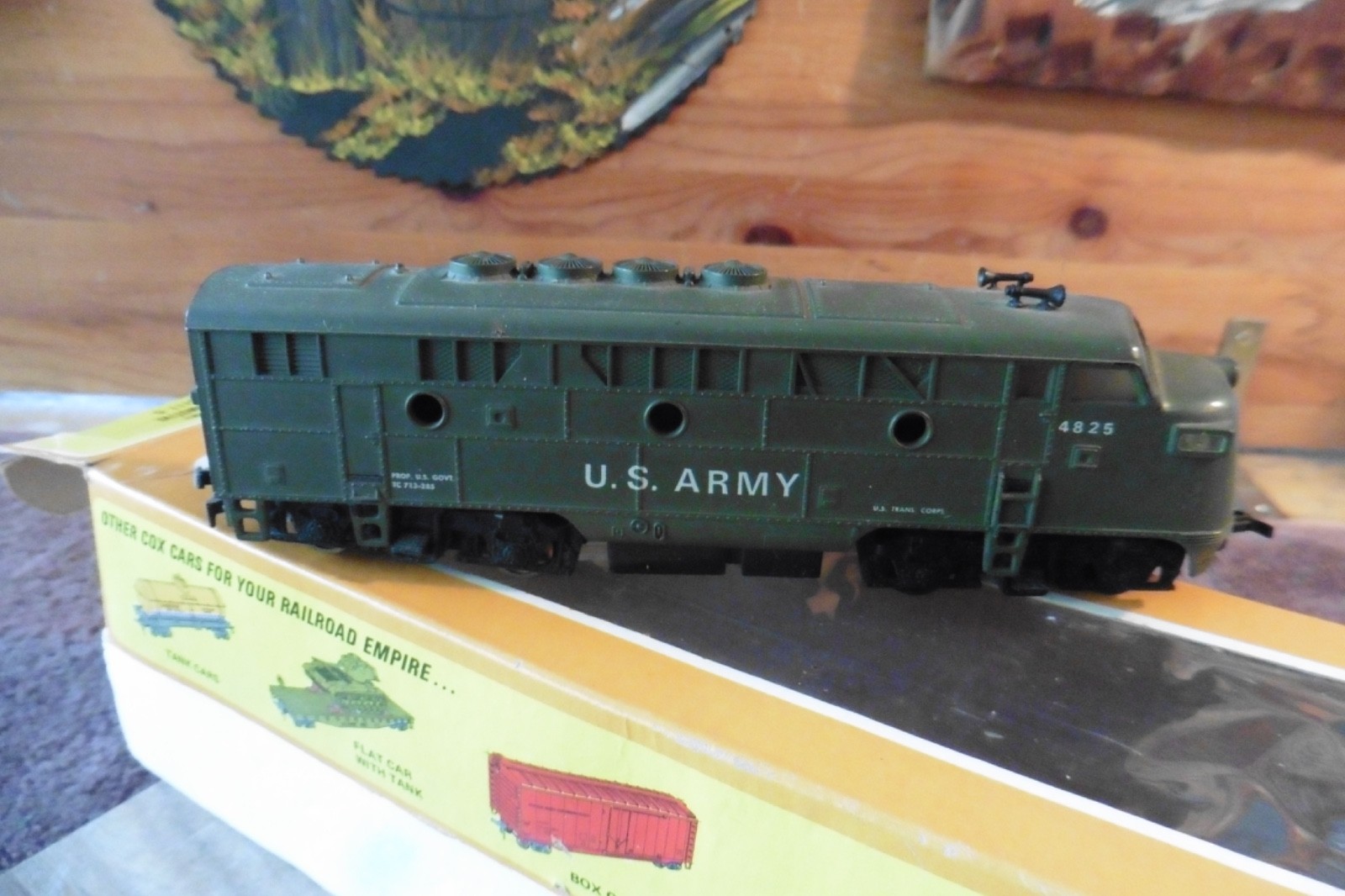 Vintage Cox HO Scale US Army F3 Diesel Locomotive 6111-6