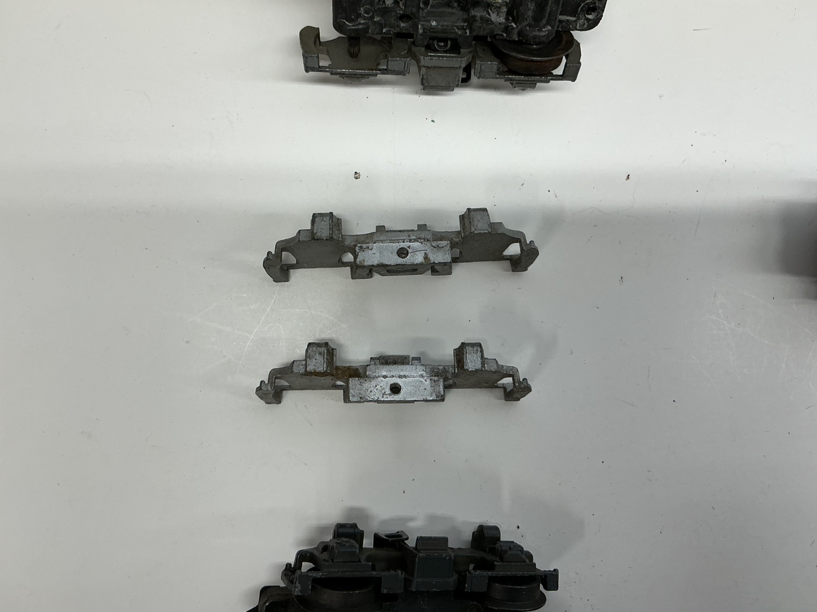 LIONEL ASSORTED F3 TRUCK PARTS