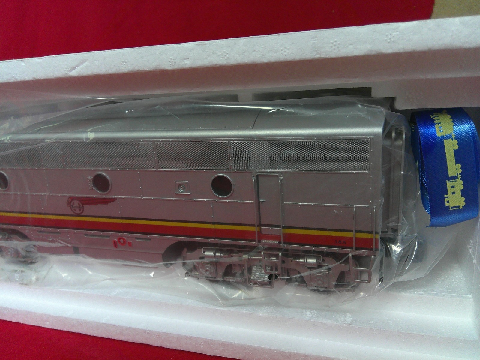 LIONEL 6-24532 F3 B NON-POWERED SANTA FE