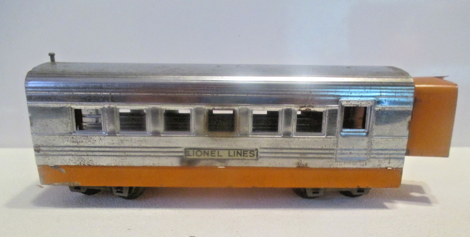 Vintage Lionel Lines Prewar Orange And Chrome Wind Up Streamliner Train Set