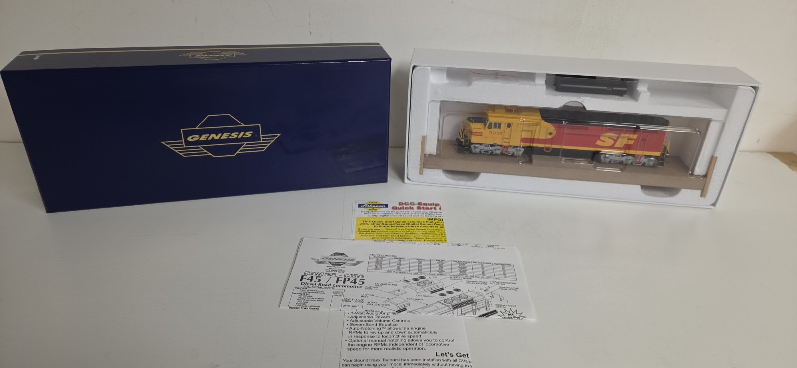 Athearn Genesis HO ATHG67658 F45 Santa Fe #5957 Kodachrome Tsunami Sound DCC/DC