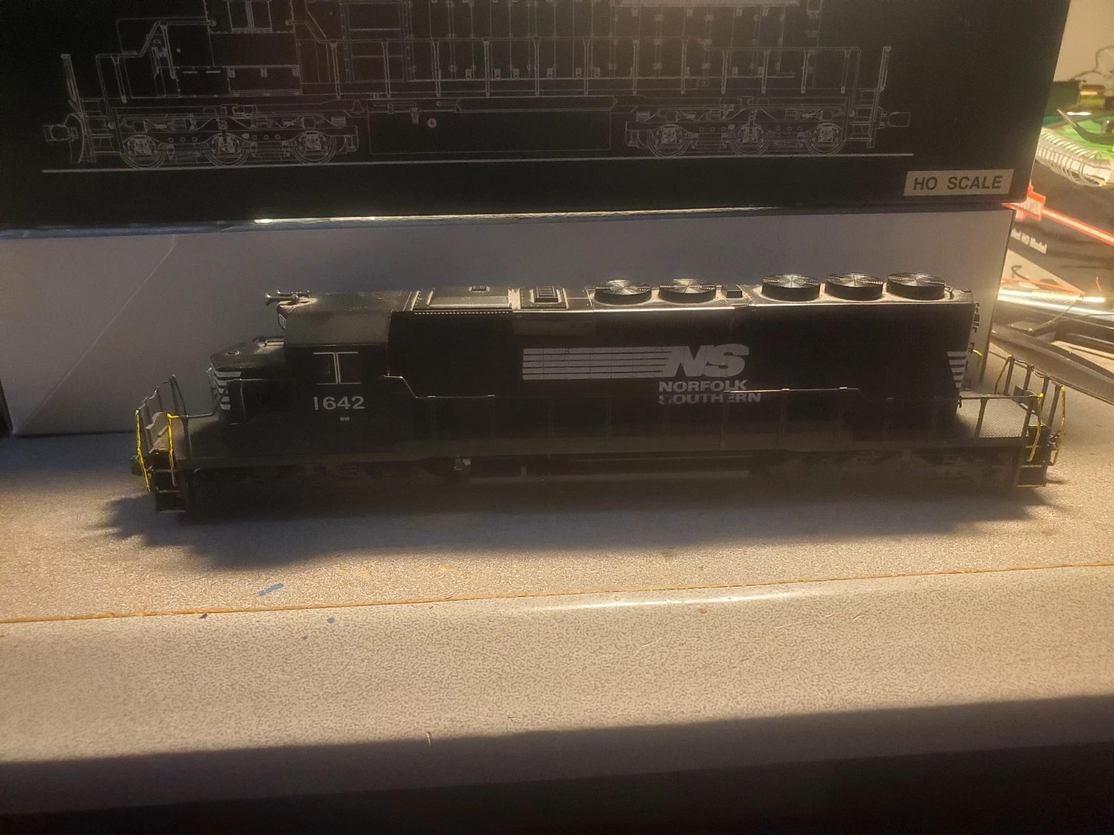 HO Kato 37-2710 NORFOLK SOUTHERN #1642 EMD SD40-2 DCC Assembled