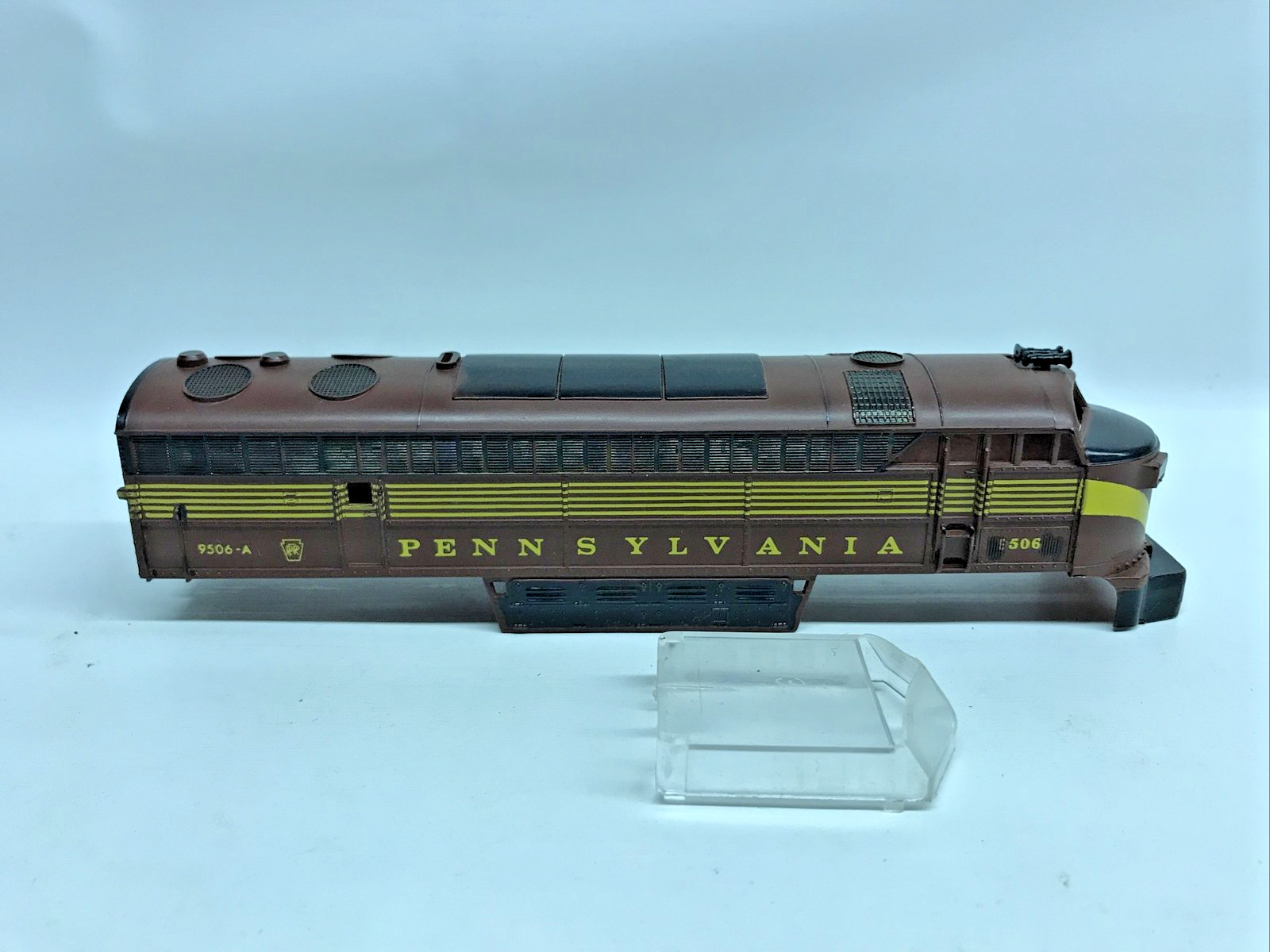 AHM HO Scale Fairbanks Morse C-Liner #9506-A Pennsylvania Locomotive Body Shell