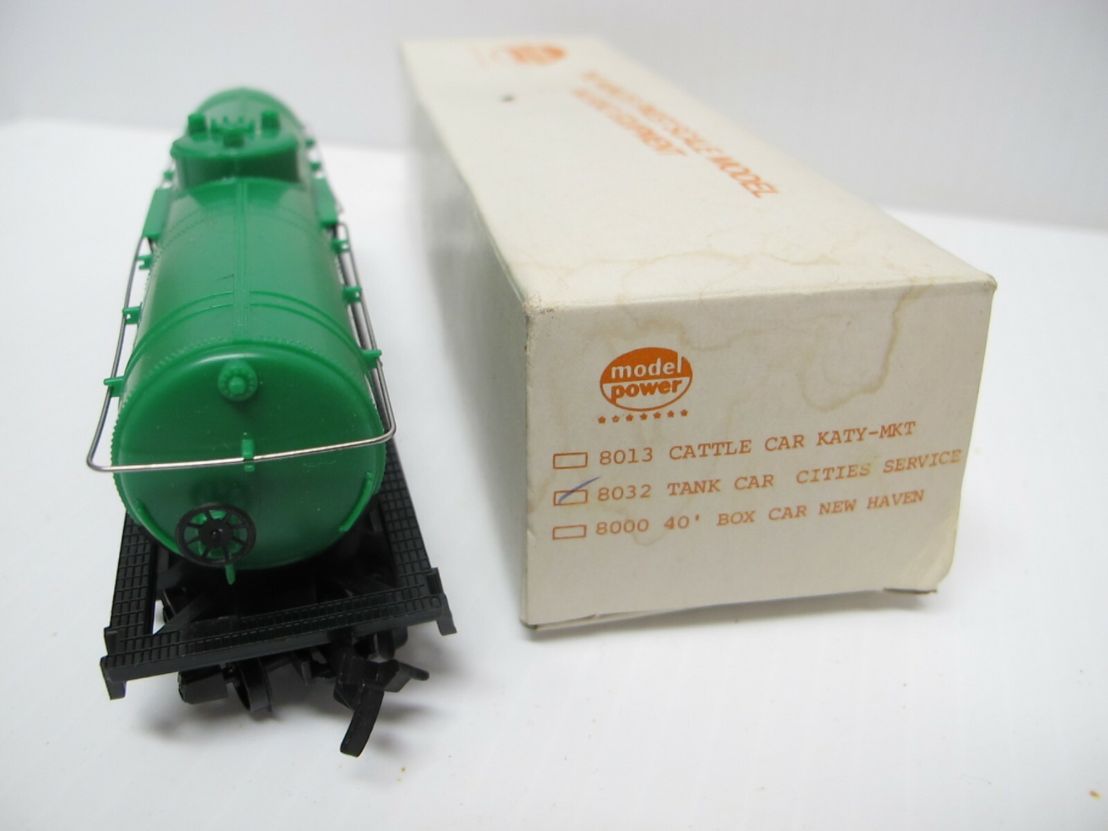 Vintage Model Power~Santa Fe Tank Car Cities Service Train Car~8032~HO Scale~NIB