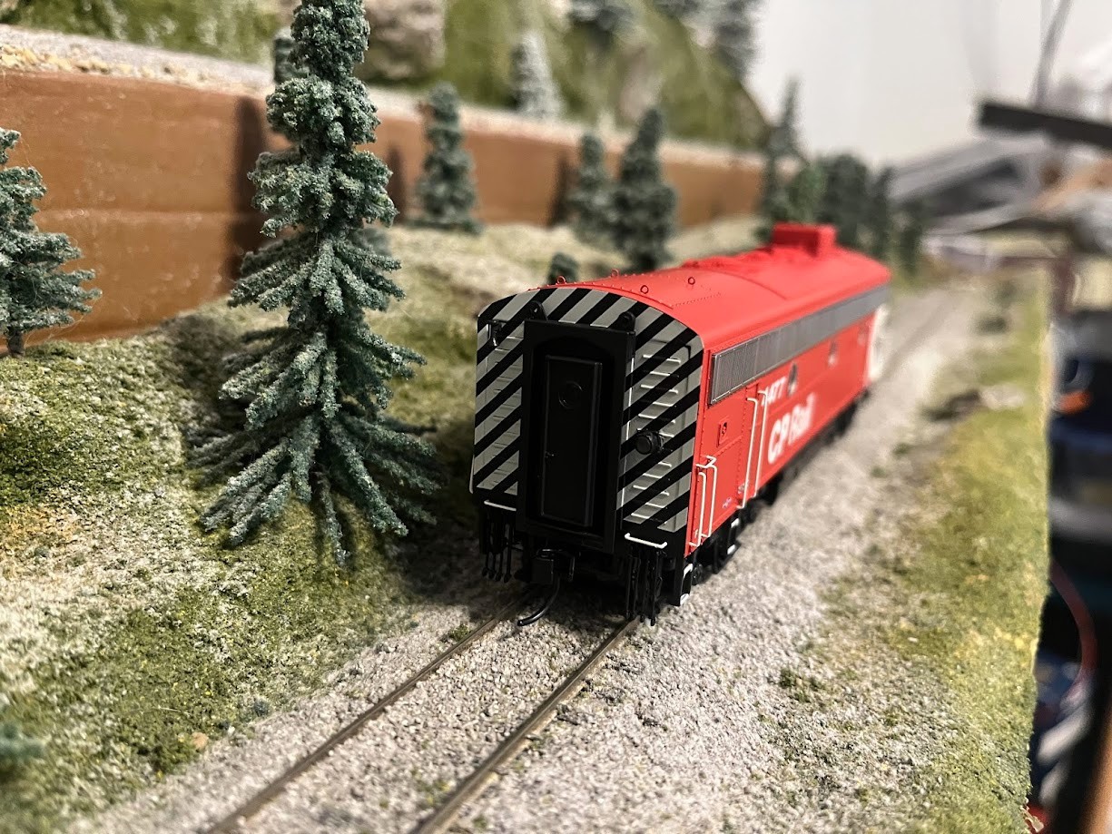 HO Scale Walthers Proto F7B CP Rail – NIB