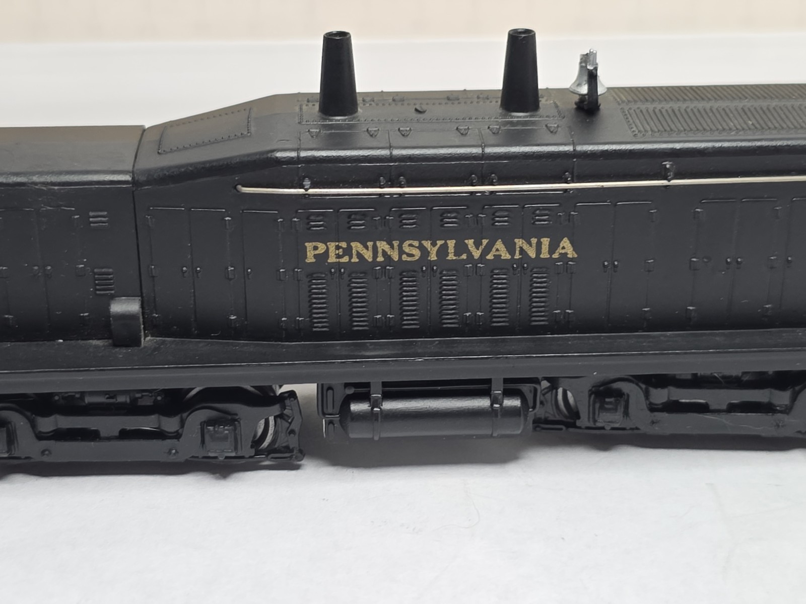 Athearn HO Scale Pennsylvania SW-1500 Calf Diesel Switcher PRR Runs Well